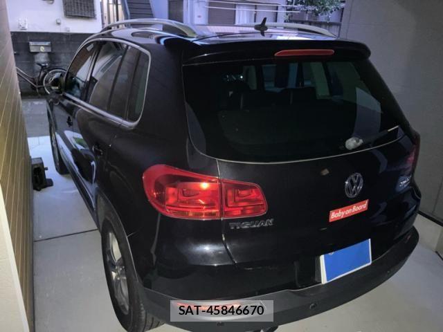 VolksWagen TIGUAN 2012-02 8564120-5