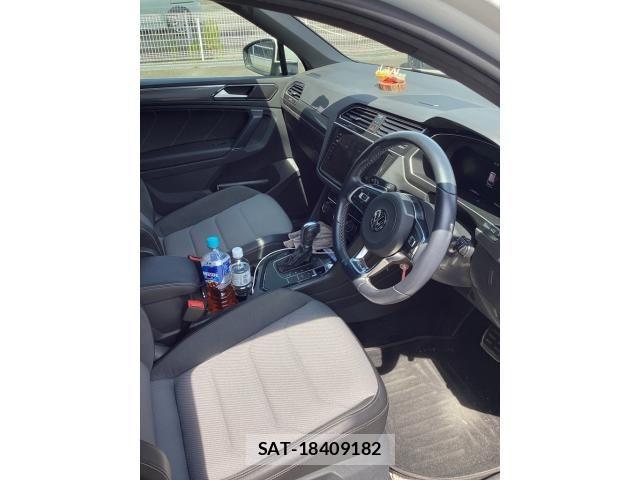 VolksWagen TIGUAN 2017-09 8686938-9
