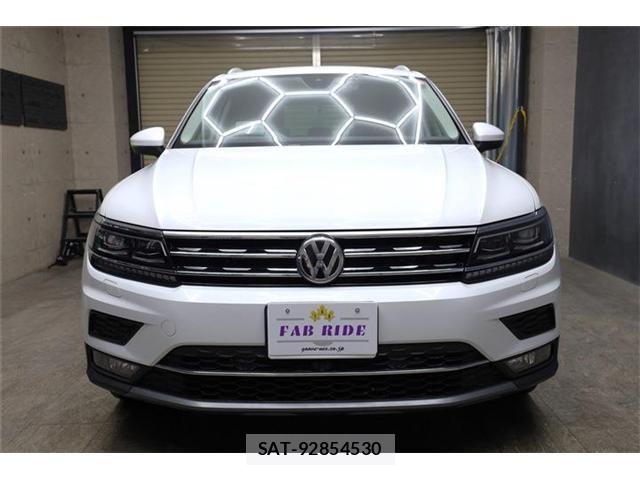 VolksWagen TIGUAN 2020-08 8782643-4