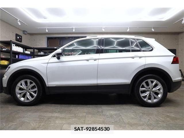 VolksWagen TIGUAN 2020-08 8782643-6