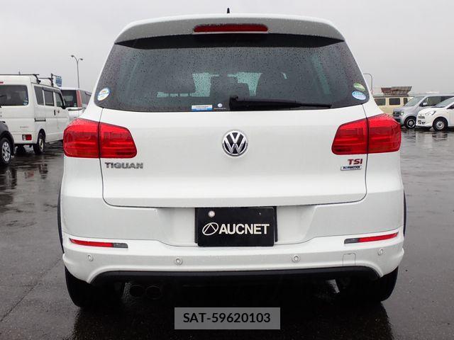 VolksWagen TIGUAN 2016-03 8782640-9