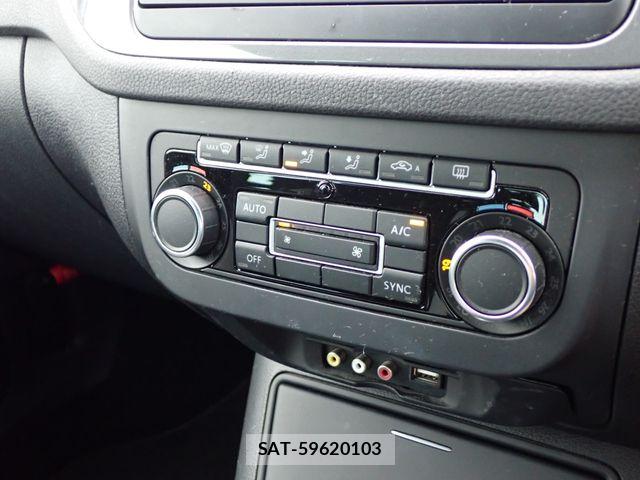 VolksWagen TIGUAN 2016-03 8782640-16