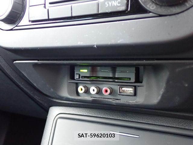 VolksWagen TIGUAN 2016-03 8782640-17