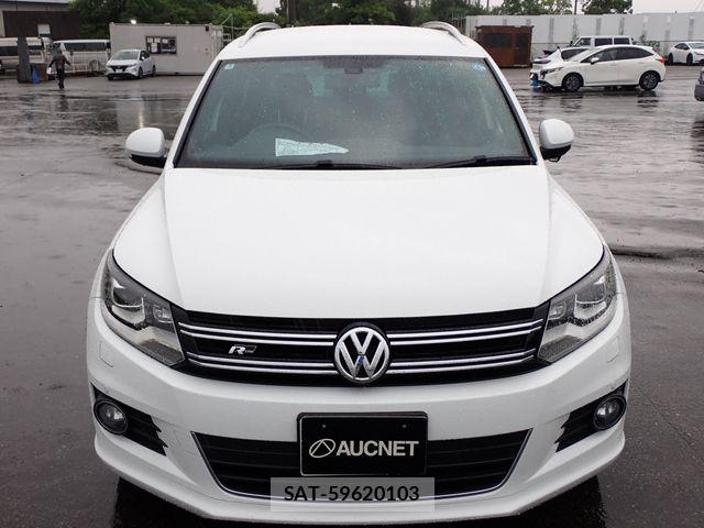 VolksWagen TIGUAN 2016-03 8782640-4