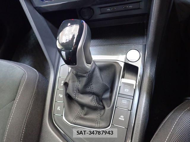 VolksWagen TIGUAN 2021-09 8797942-14