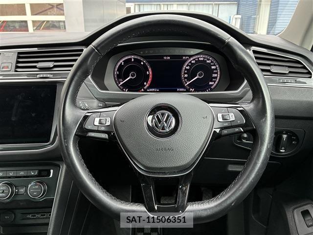 VolksWagen TIGUAN 2019-12 8832538-16