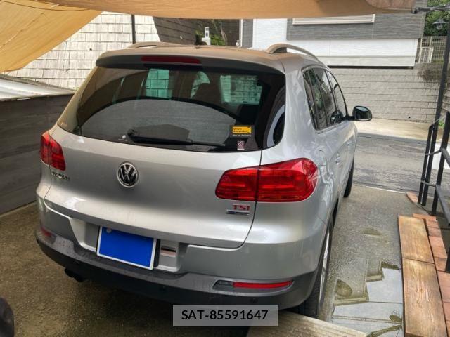 VolksWagen TIGUAN 2014-10 8883007-1