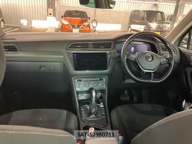 VolksWagen TIGUAN 2018-02 8883005-14