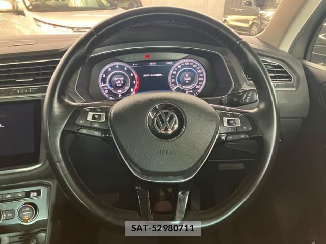 VolksWagen TIGUAN 2018-02 8883005-17