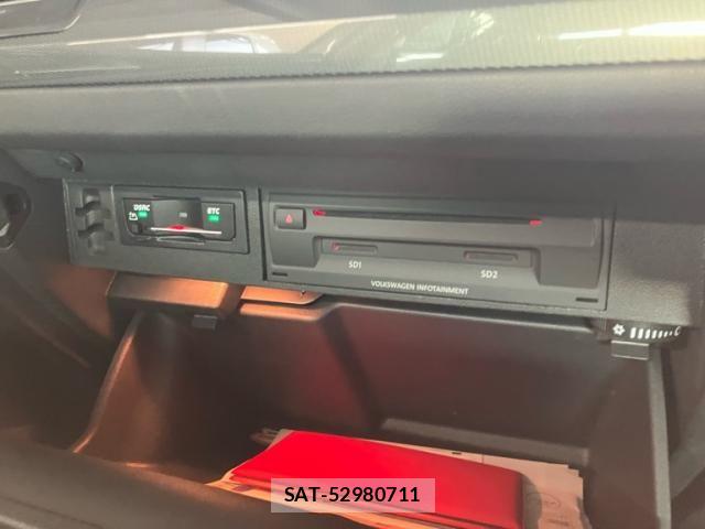 VolksWagen TIGUAN 2018-02 8883005-19