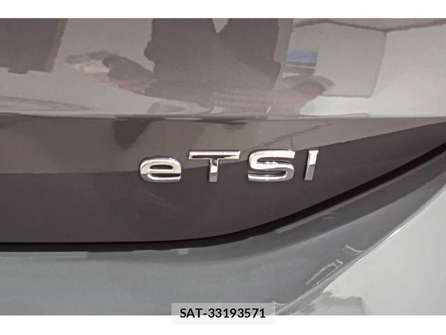 VolksWagen TIGUAN 2026-05 8884622-13