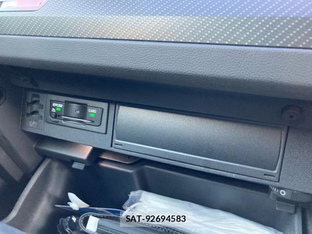 VolksWagen TIGUAN 2022-06 8247174-24
