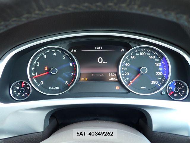 VolksWagen TOUAREG 2015-06 8133031-9