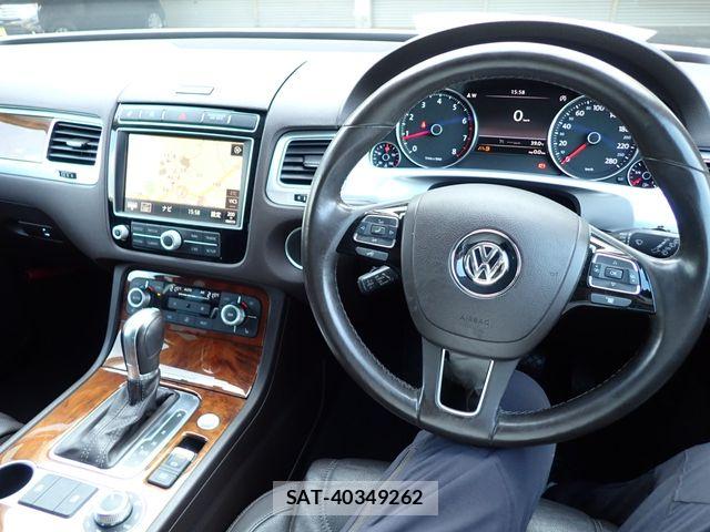 VolksWagen TOUAREG 2015-06 8133031-18