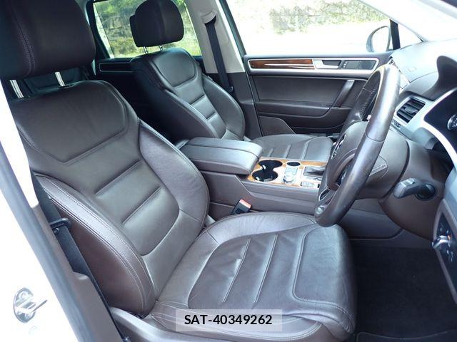VolksWagen TOUAREG 2015-06 8133031-21