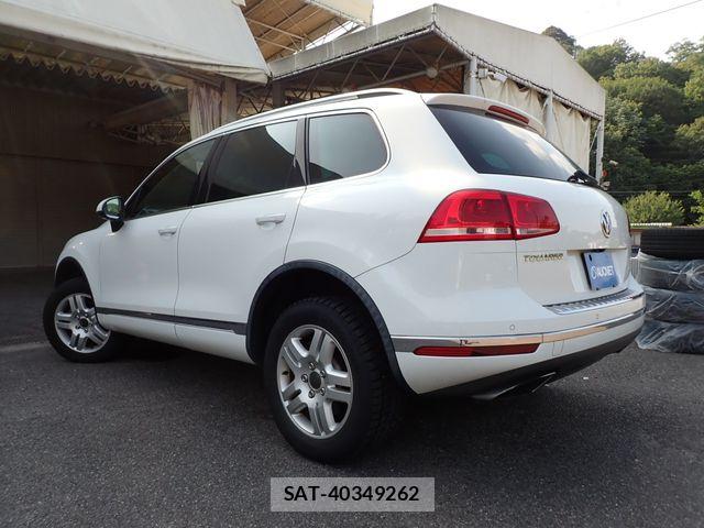 VolksWagen TOUAREG 2015-06 8133031-2
