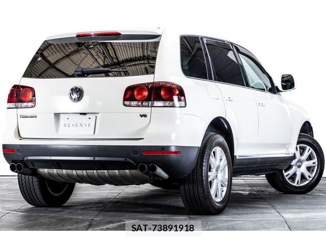 VolksWagen TOUAREG 2008-12 8232436-2