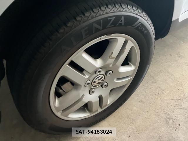 VolksWagen TOUAREG 2004-03 8318127-6