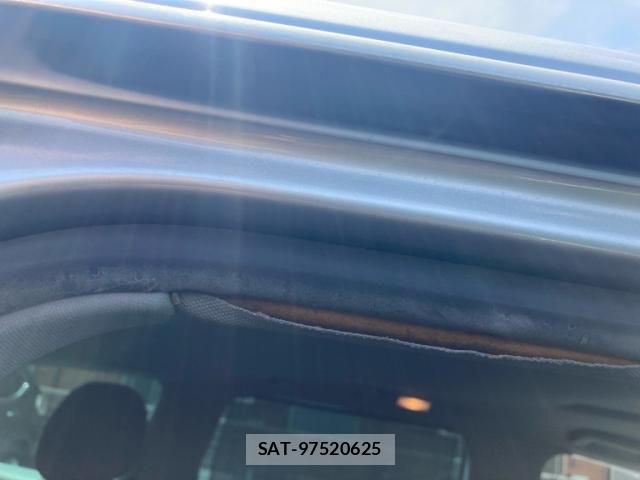 VolksWagen TOUAREG 2006-11 8318129-13