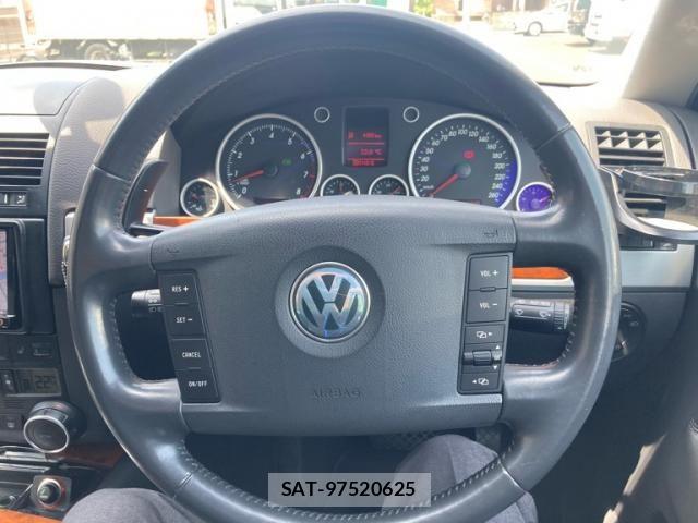 VolksWagen TOUAREG 2006-11 8318129-14