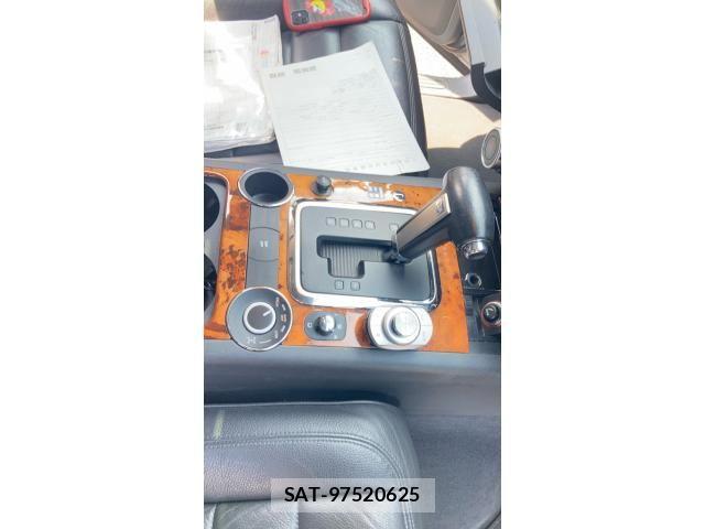 VolksWagen TOUAREG 2006-11 8318129-17