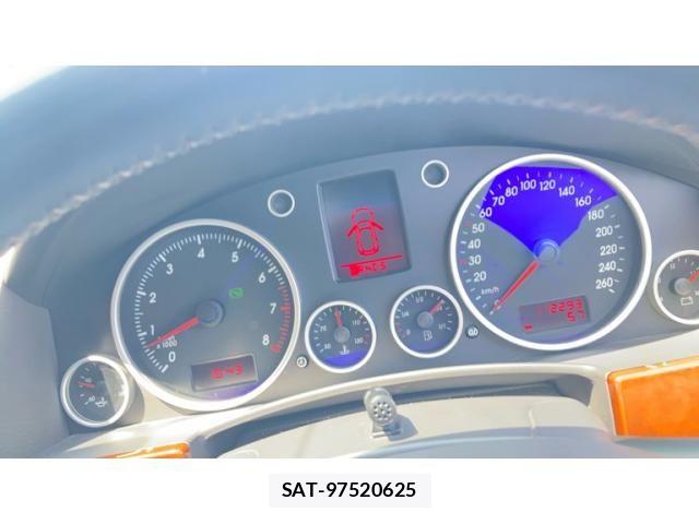 VolksWagen TOUAREG 2006-11 8318129-20