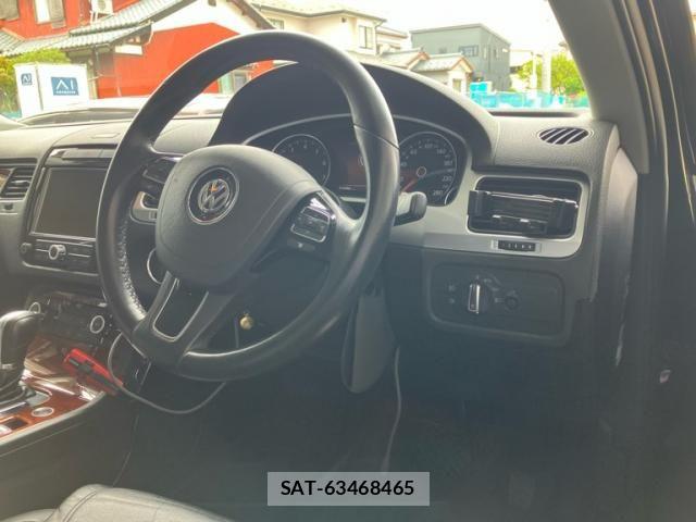 VolksWagen TOUAREG 2011-04 8662453-14