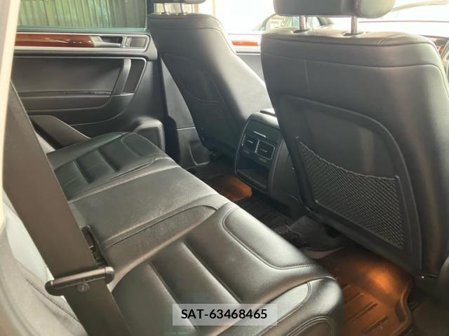 VolksWagen TOUAREG 2011-04 8662453-15