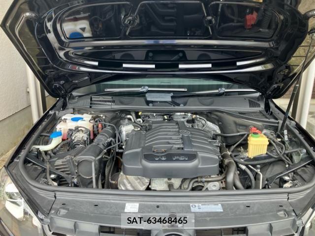 VolksWagen TOUAREG 2011-04 8662453-17