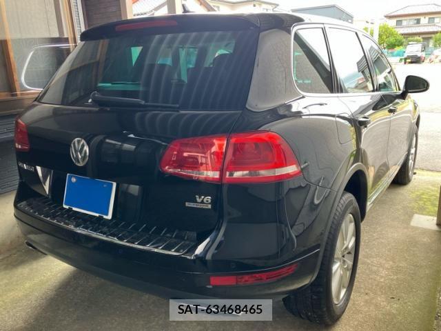 VolksWagen TOUAREG 2011-04 8662453-4