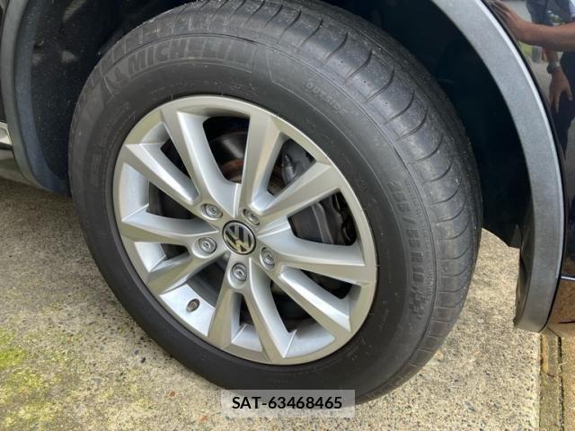 VolksWagen TOUAREG 2011-04 8662453-8