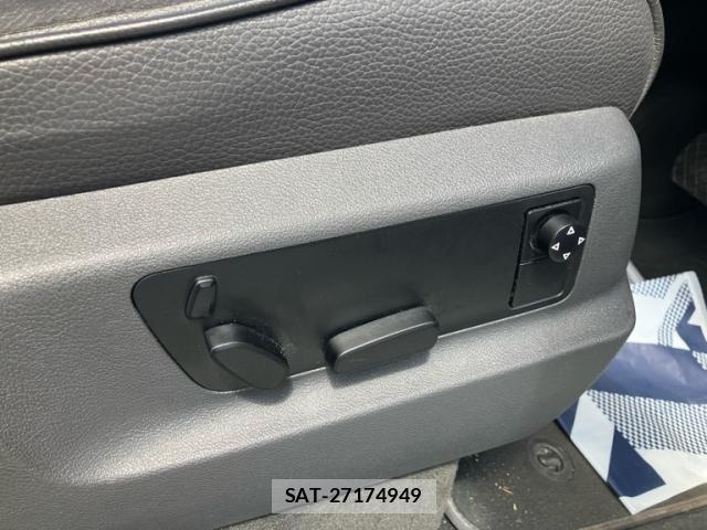 VolksWagen TOUAREG 2004-03 8746896-13