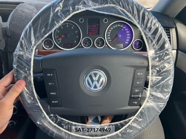 VolksWagen TOUAREG 2004-03 8746896-16