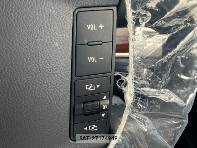 VolksWagen TOUAREG 2004-03 8746896-18