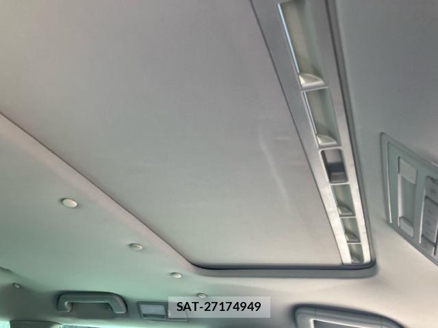 VolksWagen TOUAREG 2004-03 8746896-25