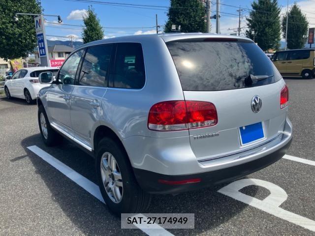 VolksWagen TOUAREG 2004-03 8746896-3