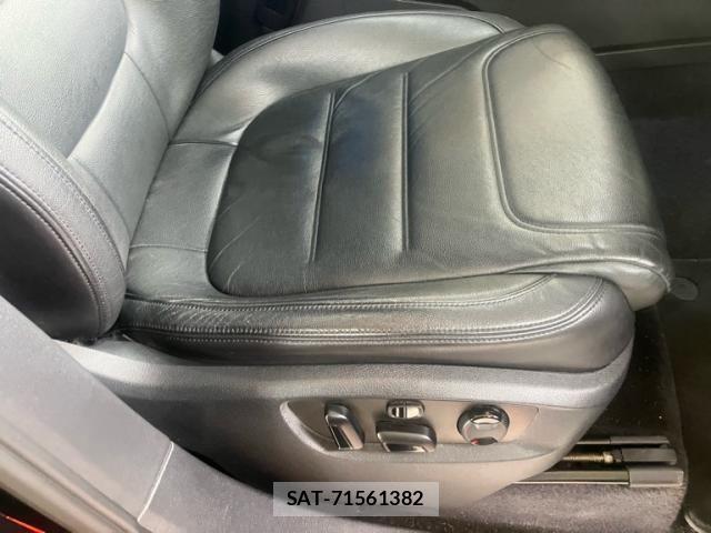 VolksWagen TOUAREG 2012-12 8832540-15