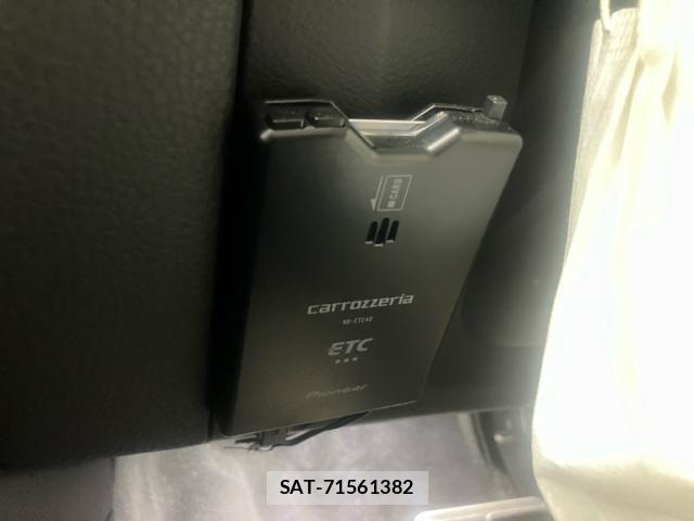 VolksWagen TOUAREG 2012-12 8832540-18