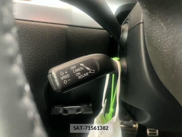 VolksWagen TOUAREG 2012-12 8832540-19