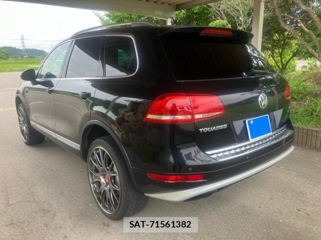 VolksWagen TOUAREG 2012-12 8832540-4