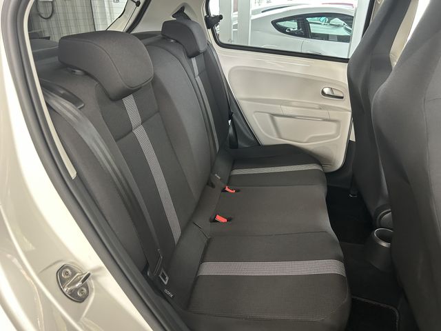 VolksWagen UP! 2018-08 837051-10