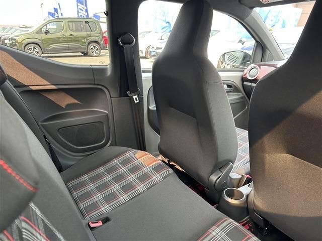 VolksWagen UP! 2019-02 1177462-11