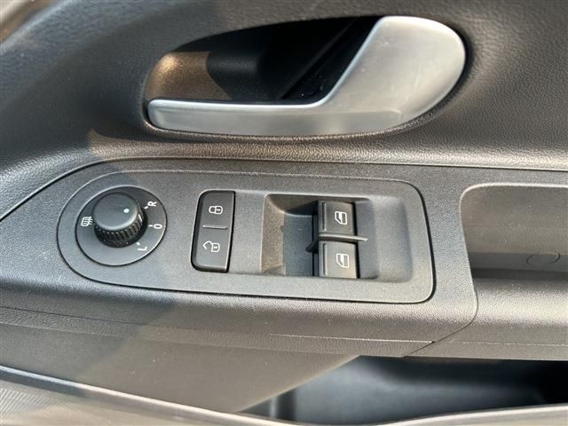 VolksWagen UP! 2019-02 1177462-21