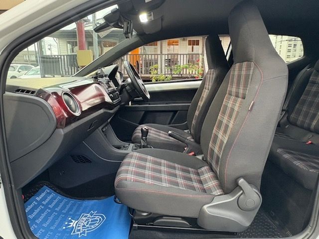 VolksWagen UP! 2018-06 1287128-18