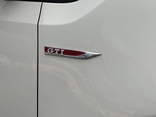VolksWagen UP! 2018-06 1287128-23