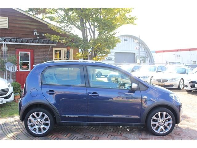 VolksWagen UP! 2016-10 1362411-2
