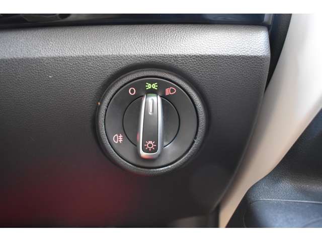 VolksWagen UP! 2013-10 2779753-12