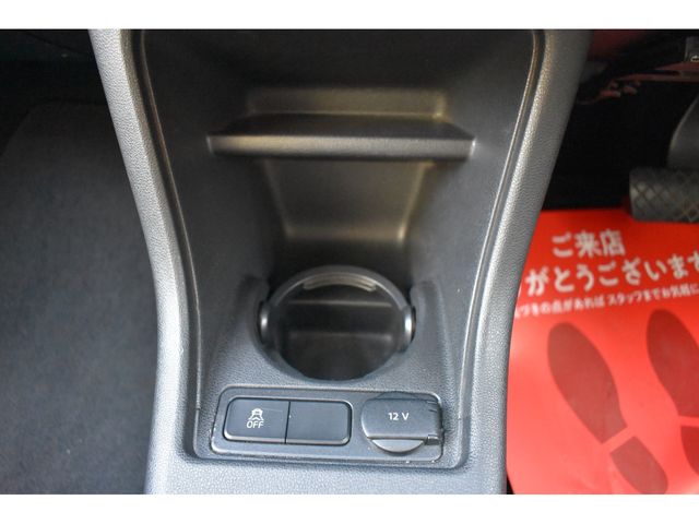 VolksWagen UP! 2013-10 2779753-21
