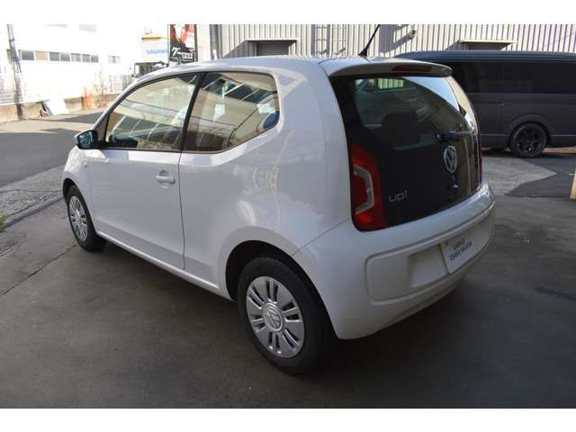VolksWagen UP! 2013-10 2779753-3