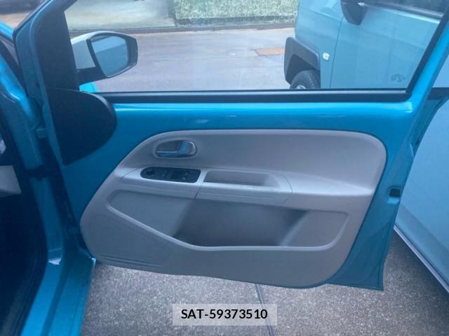 VolksWagen UP! 2017-05 6615740-6